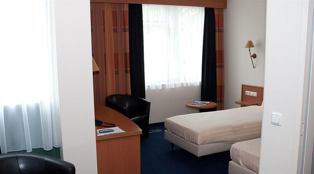 Fletcher Hotel - Restaurant Стенвейк Экстерьер фото